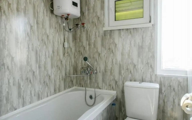 Apartments on 146B Pastushechya Street