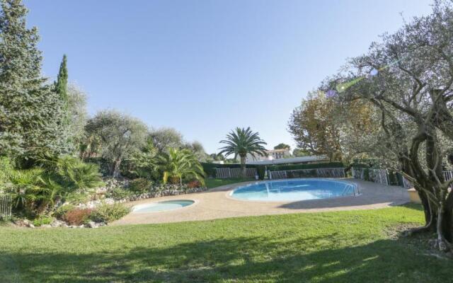 Studio parking fibre piscine Clim