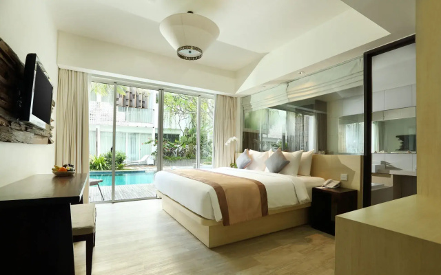 The Akmani Legian