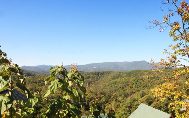 Hullabaloo - Four Bedroom Cabin