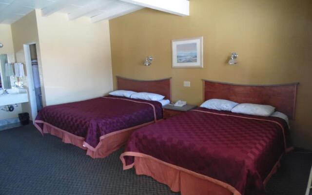 Trails Motel