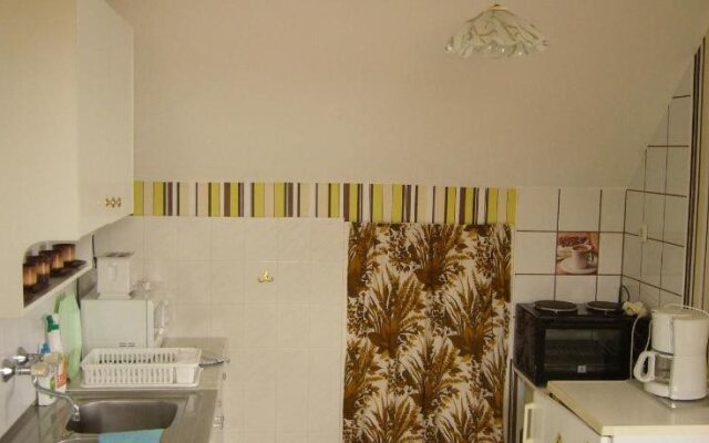 Ország Apartmanház