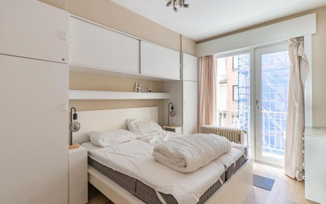 Seafront apartment in Blankenberge with balcony