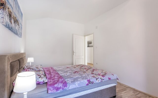 Secluded Holiday Home in Cesarica, Karlobag Near the Sea