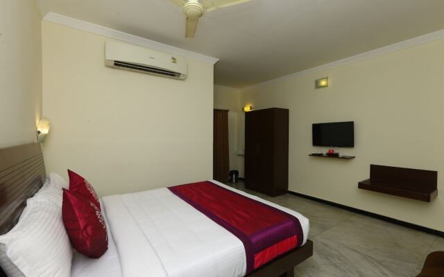 Hotel Planet Grande by OYO Rooms