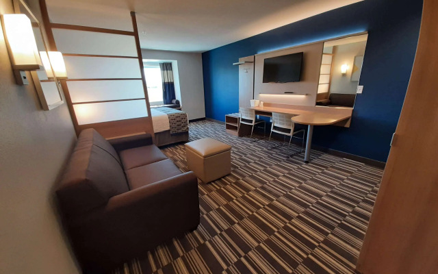 Microtel Inn & Suites by Wyndham Loveland