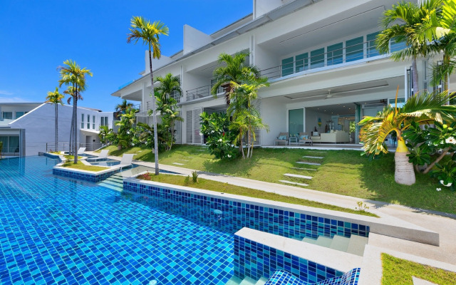 Luxury Apartment Unique Residences