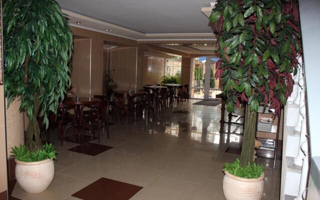 Отель Марина