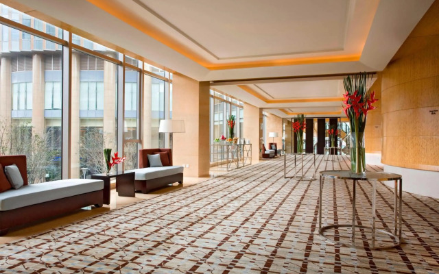 Sheraton Grand Shanghai Pudong Hotel & Residences