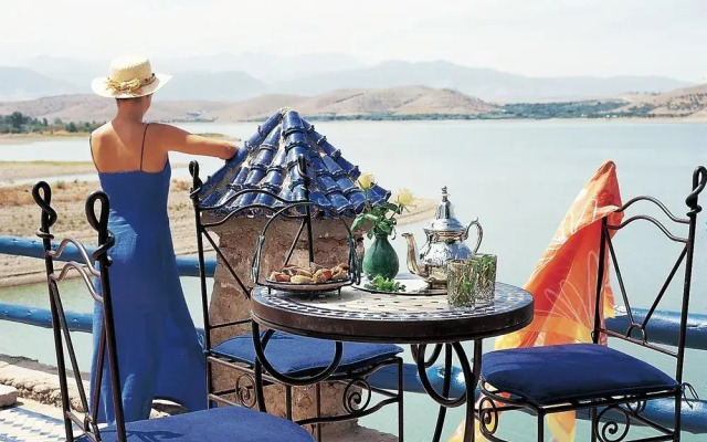 La Villa du Lac- Guest House