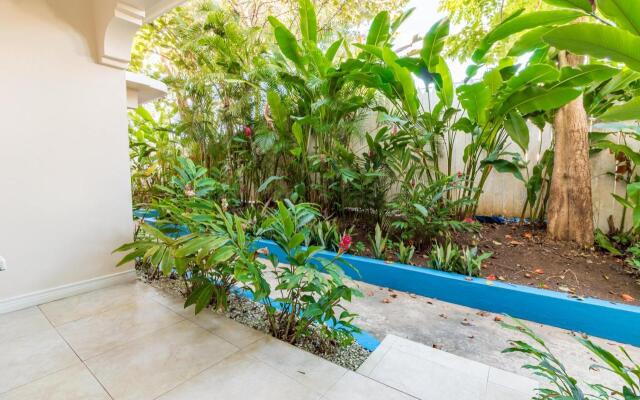 Travellers Beach Resort