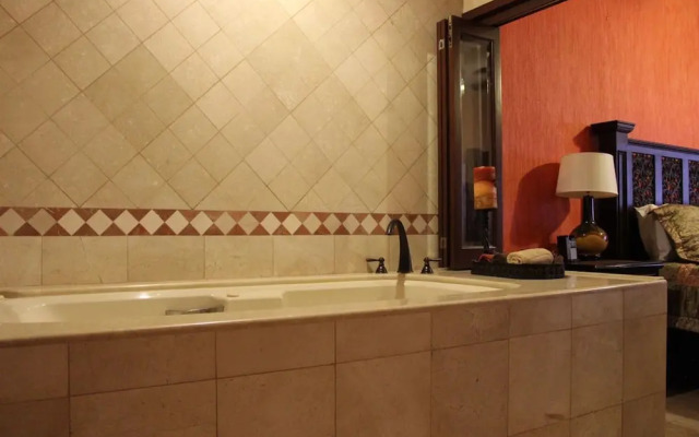 Sonoran Sky 3BR 909 w Jacuzzi by Casago