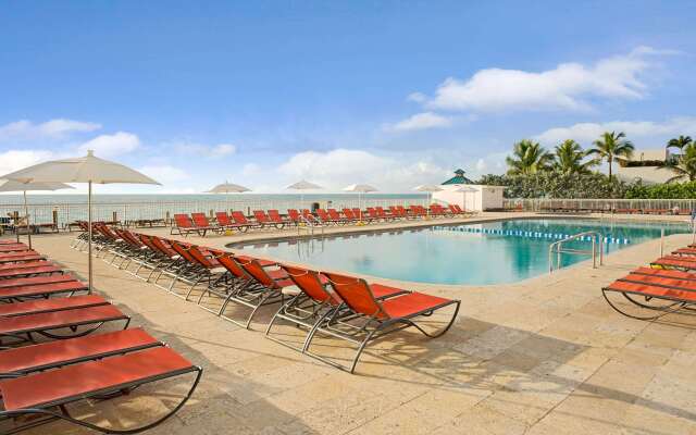 Ramada Plaza by Wyndham Marco Polo Beach Resort