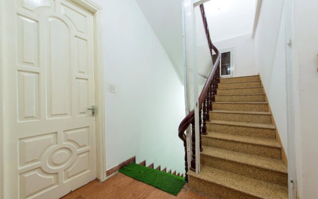 Thu Do Vang 12 Hotel by OYO Rooms