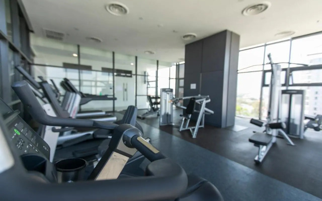 Georgetown High Floor Luxury 3BR Suite