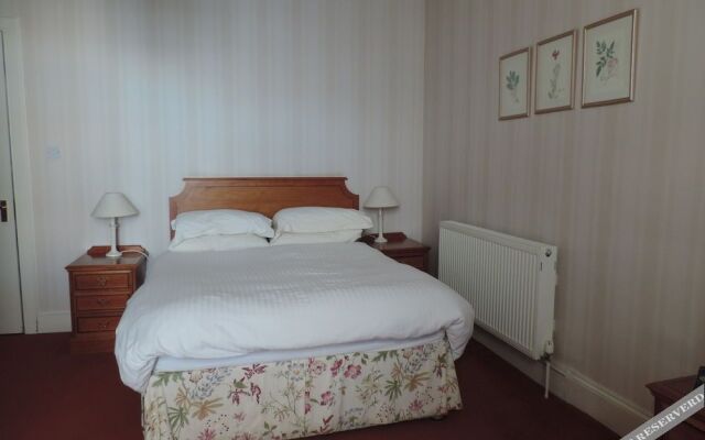 Hunters Quay Hotel
