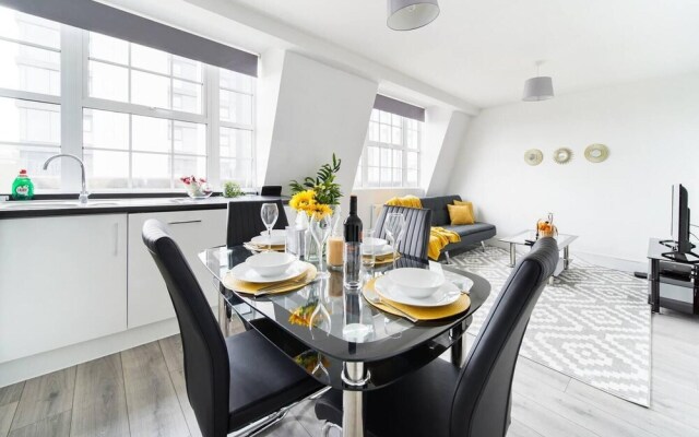 Livestay- Perfect For Contractors Luxury Apartment