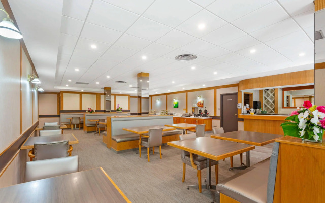 Quality Hotel Fallsview Cascade