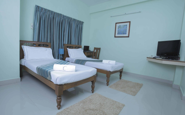 FabExpress Crescent Inn