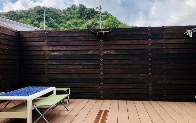 Ricco Mond Hills Apartment House 101