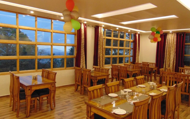 Hotel Dewan Palace Dharamshala