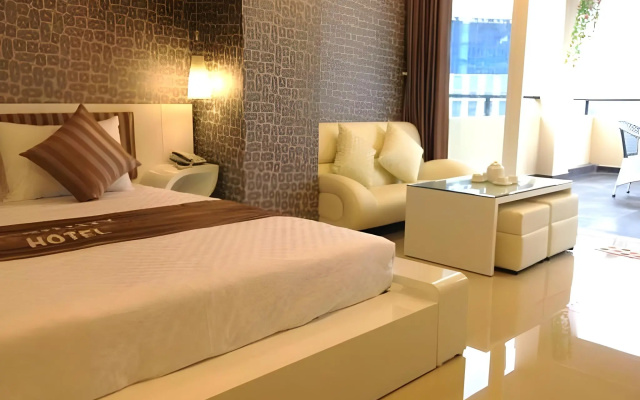 Luxury Hotel – Guest Rooms – Ho Chi Minh City