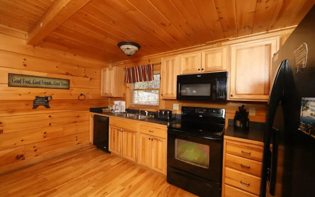 Mountain Blessings - Four Bedroom Cabin