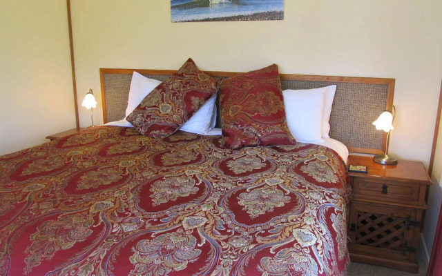 Nikau Lodge