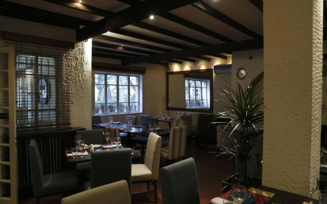Bonita Inn Restaurant & Tapas Bar