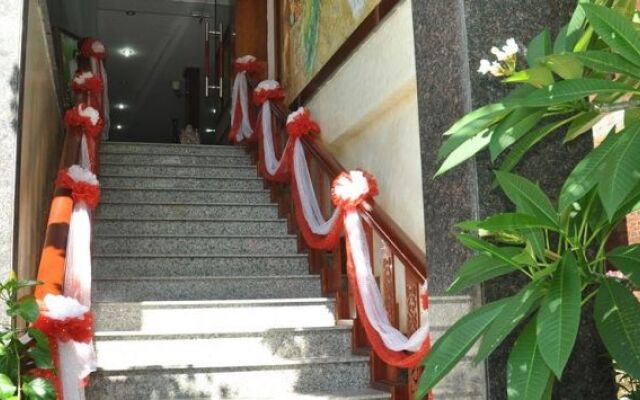 Champa Hotel