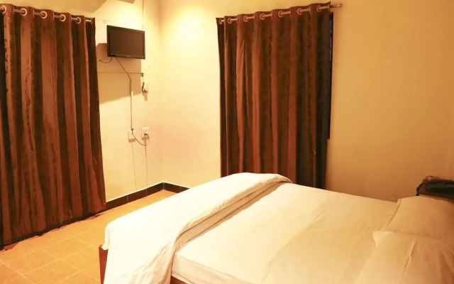 Deluxe Hotel