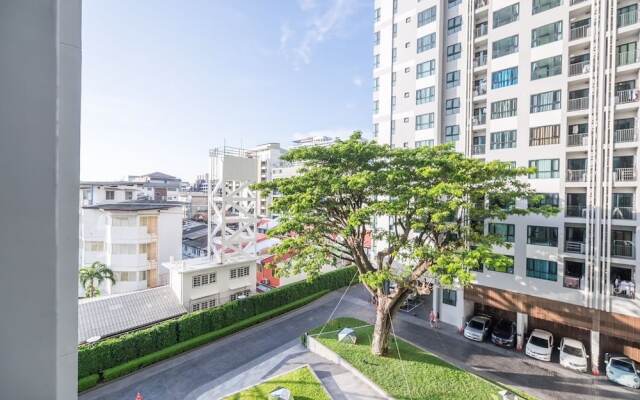 The Base Condo Pattaya by Supee