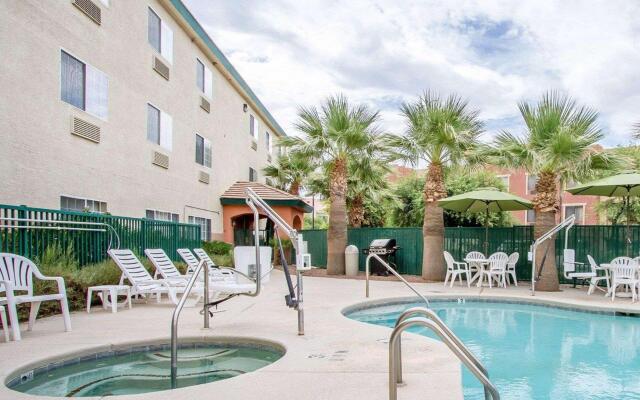 Comfort Inn & Suites North Tucson - Marana