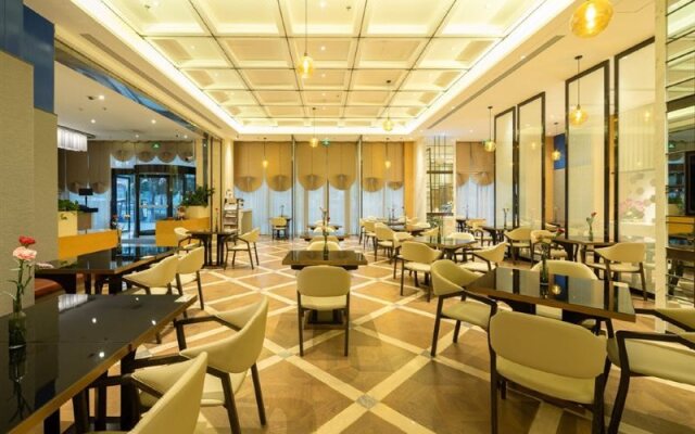 Home Inn (Jiangyin Middle Chengjiang Road)