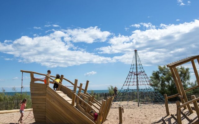 Mediterranean-style Holiday Home, Just 200 m. From the Beach
