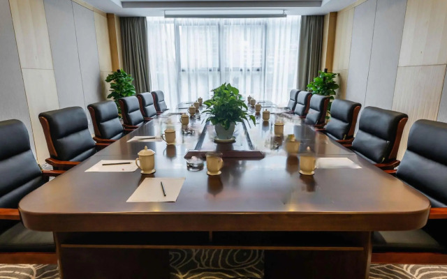 Shimian Hot Spring Hotel