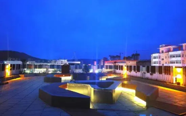 Jingning Dongcheng Hotel