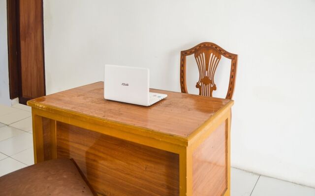 SPOT ON 91463 Obby Guest House