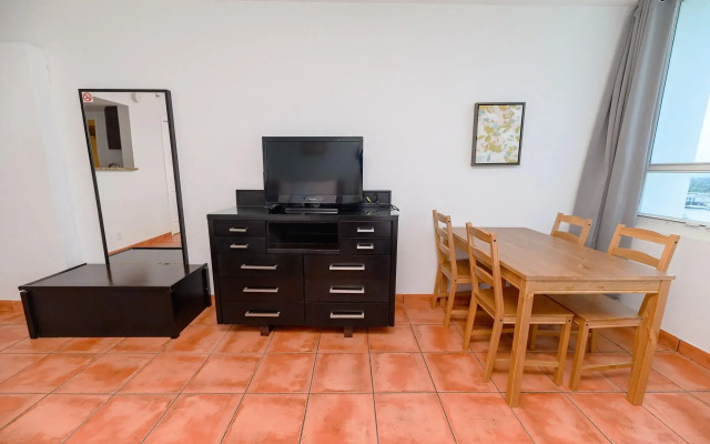SeaStays Apartments