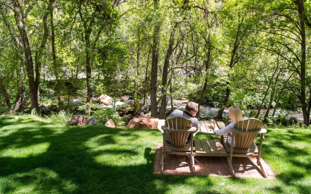 Arroyo Roble Resort at Oak Creek