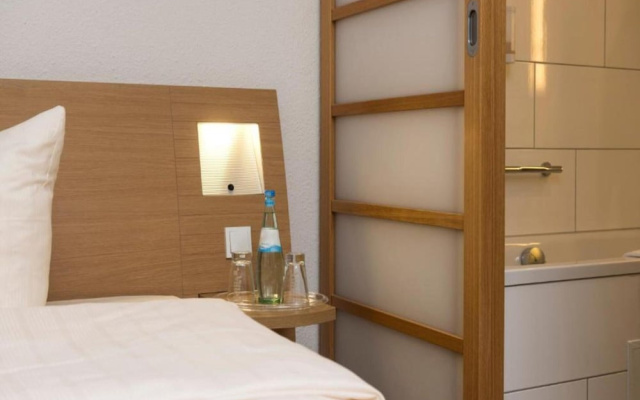 Standard Room With 2 Single Beds