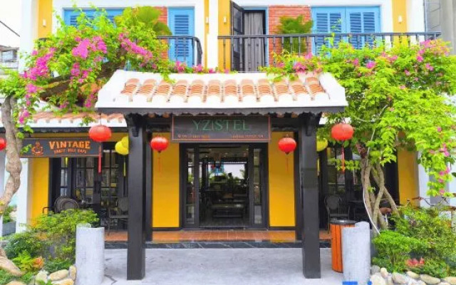 Yzistel Hoi An