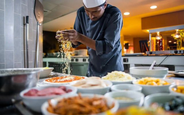 Holiday Inn Muscat Al Seeb by IHG