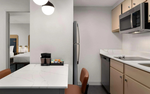 Homewood Suites by Hilton Richmond - Airport
