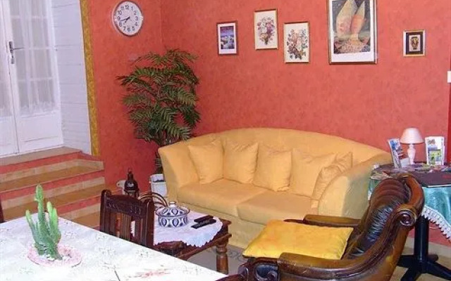 Le Prieuré Saint Pierre