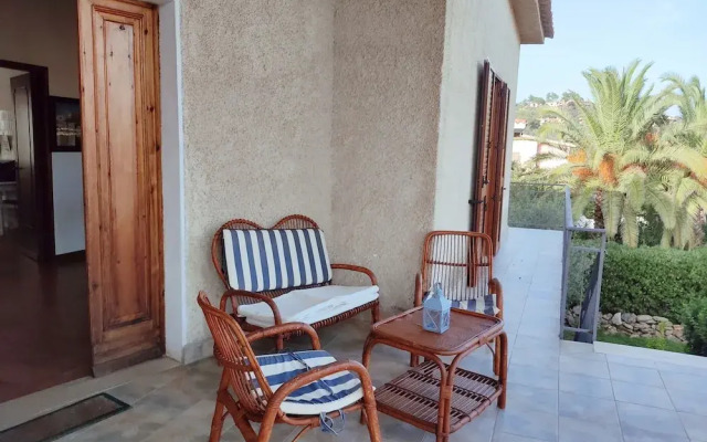 Family Apartment With Balcony In Budoni