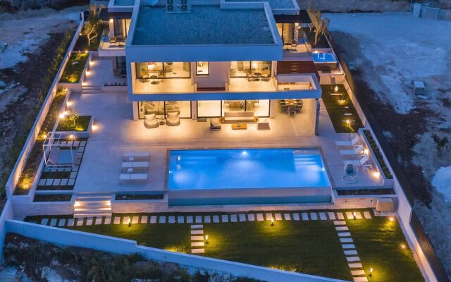 Villa Hedonist with Heated Pool