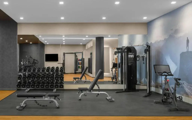 AC Hotel Vancouver Waterfront