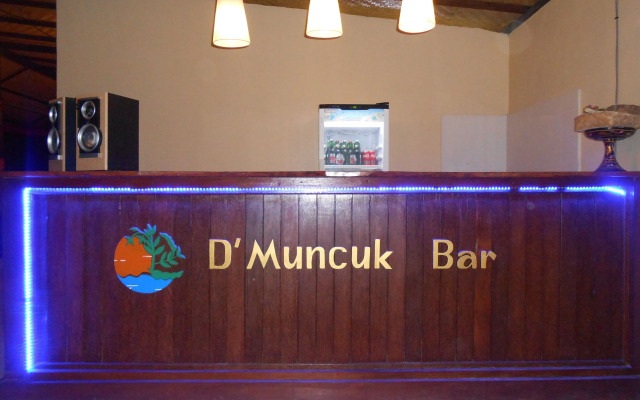D'Muncuk Huts Lembongan