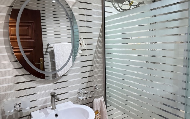 Tobby Royal Suites